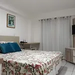 Flat 2 Quartos Com Vista Para o Mar e Serviços Hoteleiros